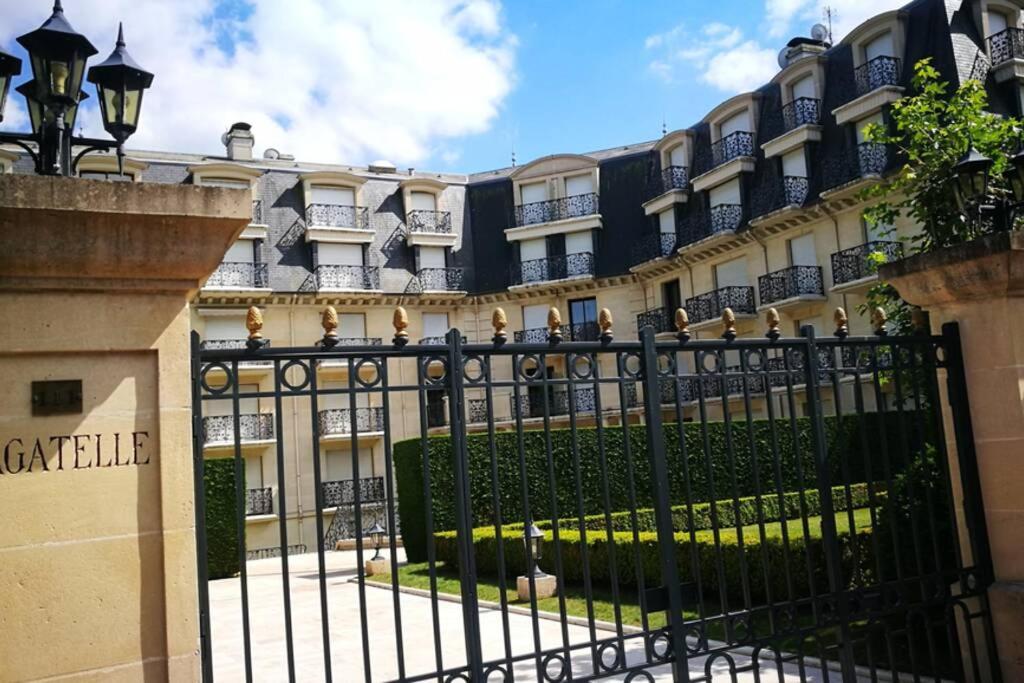 Ferienwohnung Nid Douillet A Bagatelle Deauville Exterior foto