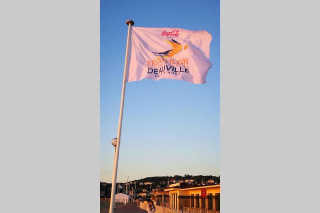 Ferienwohnung Nid Douillet A Bagatelle Deauville Exterior foto